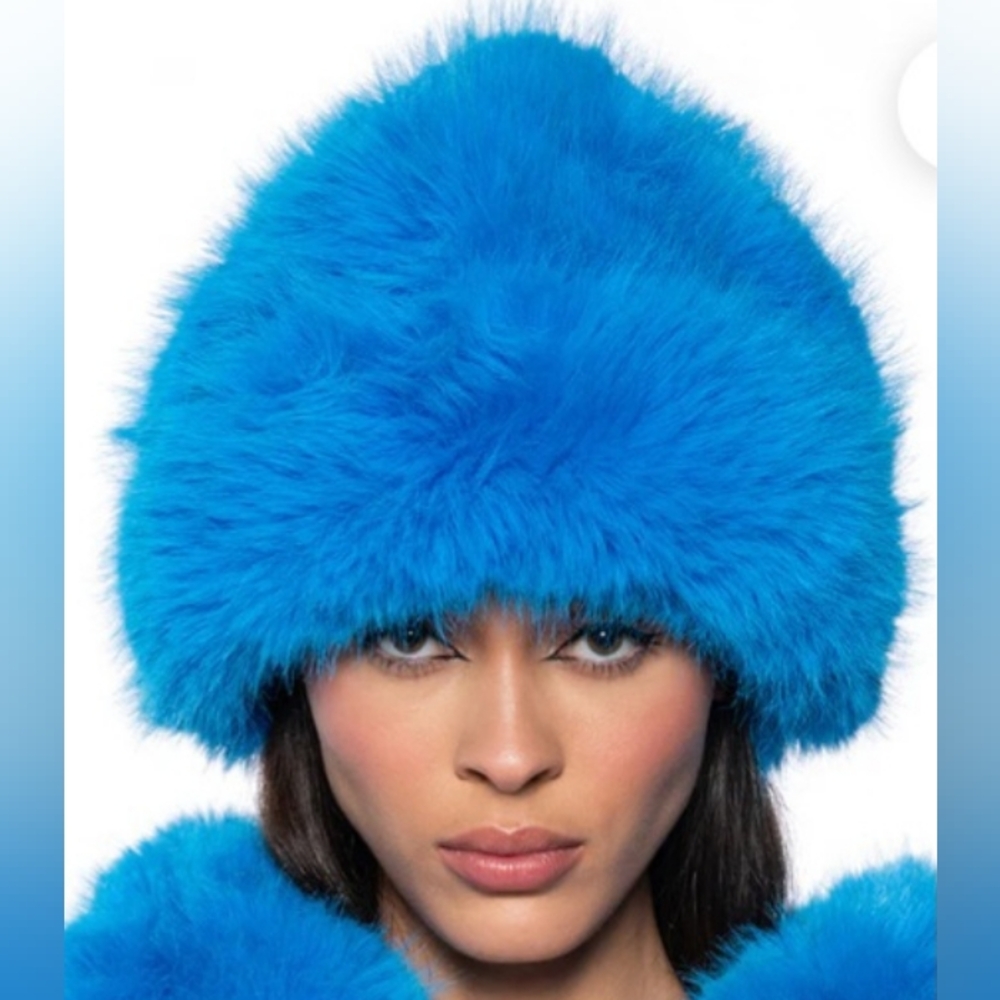 Akira Aqua Blue Faux Fur Hat